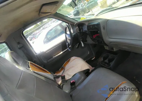 2000 Ford Ranger Xl/Xlt из США, поврежденный, VIN 1FTYR10C6YPB37987